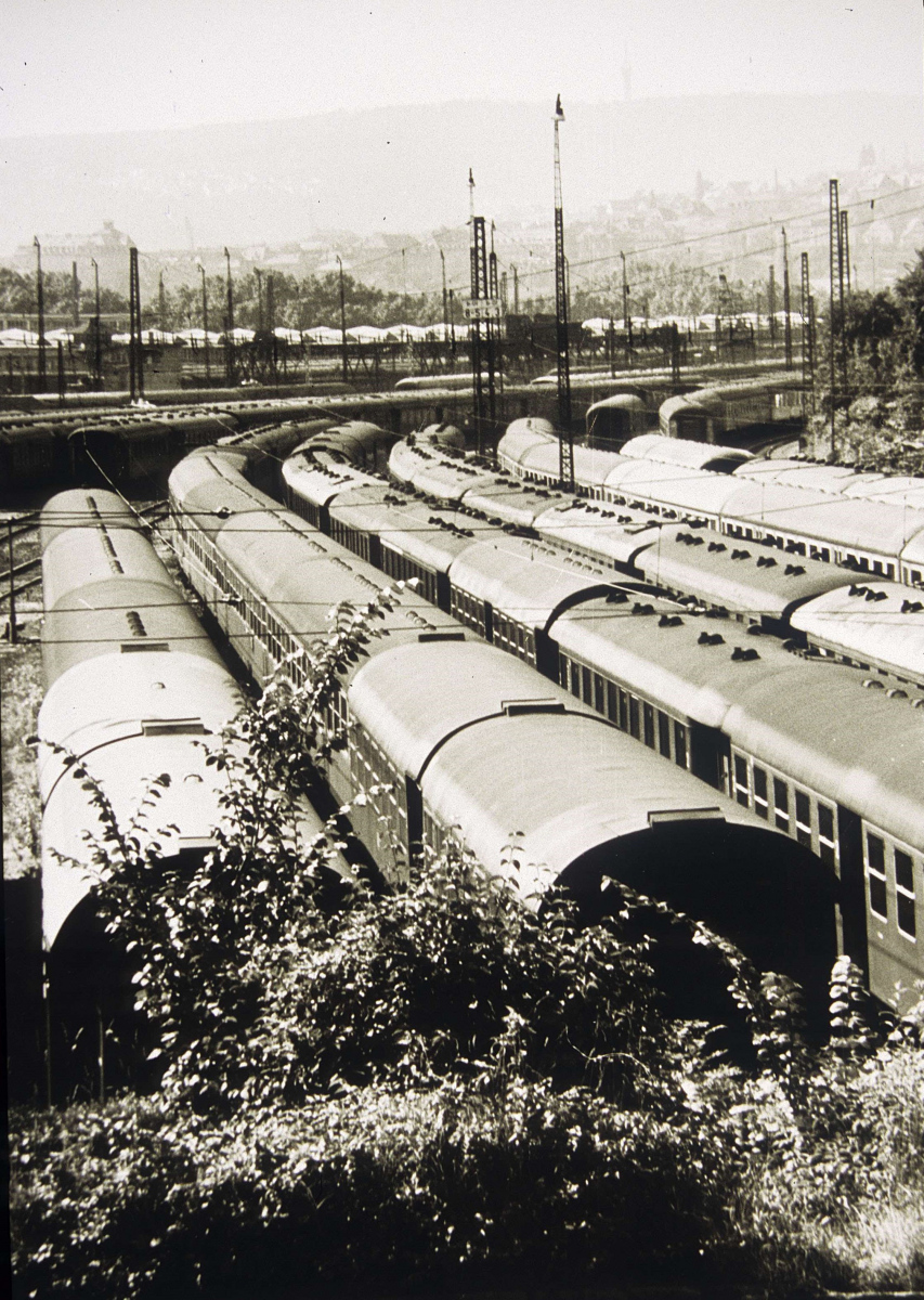 landesarchiv_baden-wuerttemberg_staatsarchiv_ludwigsburg_pl_723_dk_138-63_bild_1_2-5386656-1_abstellbahnhof-ca.-1968_klein