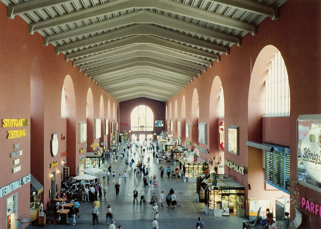 landesarchiv_baden-wuerttemberg_staatsarchiv_ludwigsburg_k_414_i_nr_1236_bild_172_2-637537-172_haupthalle-hbf-stgt-1990er_kleinst