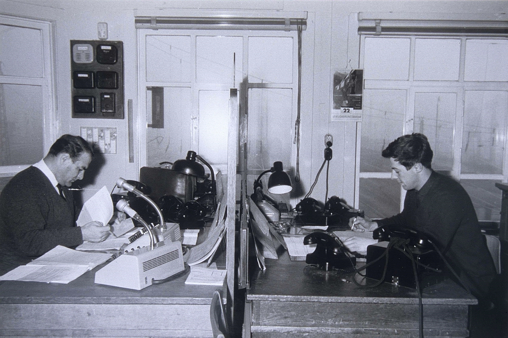 landesarchiv_baden-wuerttemberg_staatsarchiv_ludwigsburg_pl_723_dk_134-4_bild_1_2-5384480-1_kanzel-im-stellwerk-2-januar-1964_kleinst