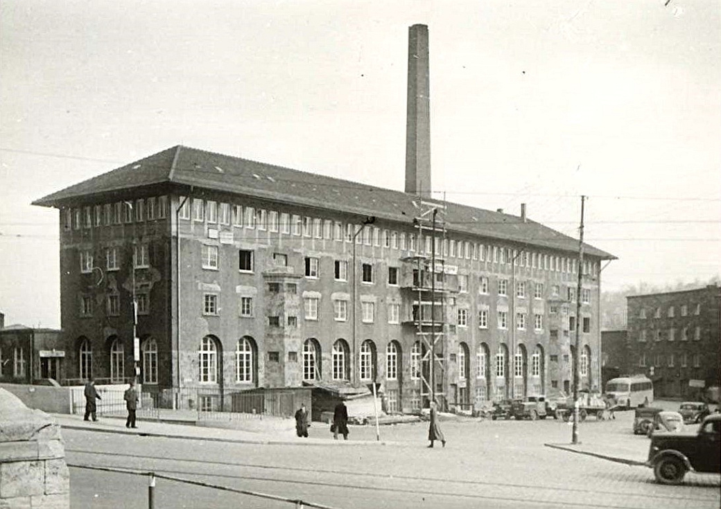 landesarchiv_baden-wuerttemberg_staatsarchiv_ludwigsburg_k_414_i_nr_1236_bild_277_2-637537-277_gueterbahnhof-stgt-1950er_kleinst