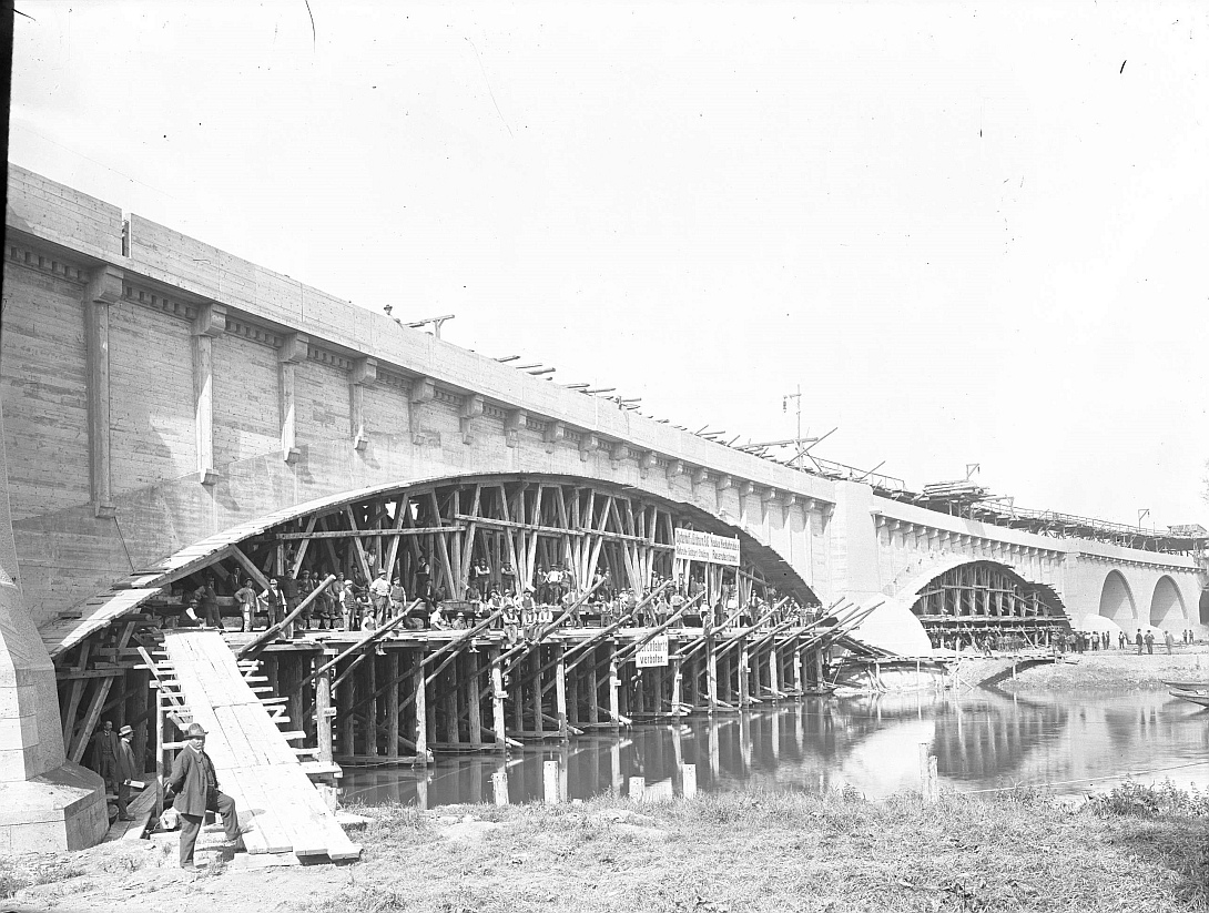 landesarchiv_baden-wuerttemberg_staatsarchiv_ludwigsburg_k_414_ii_nr_509_bild_1_2-2131762-1_bau-der-rosensteinbruecke-vor-1915_klein